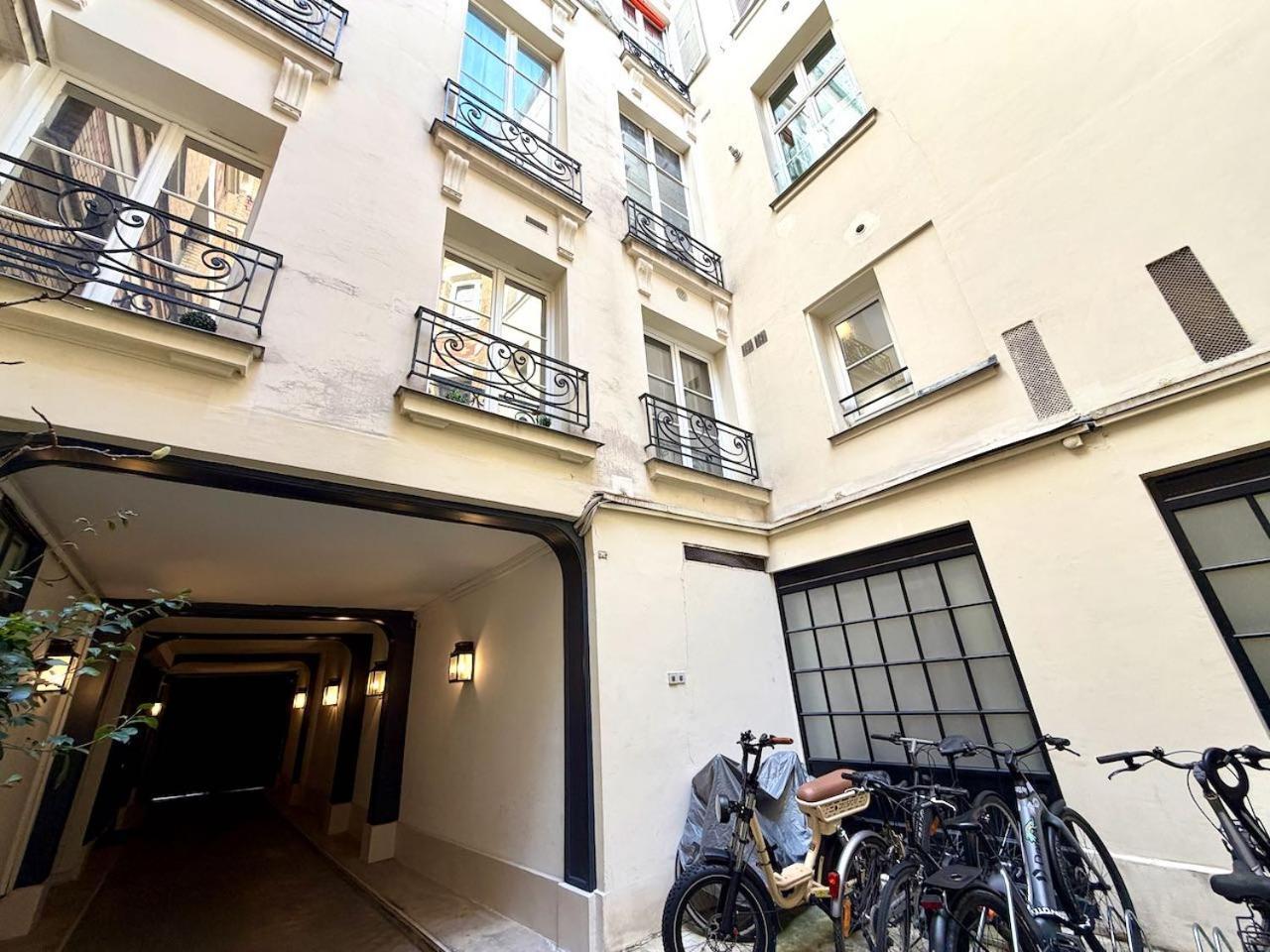 Saint Honore 2p Bail Mobilité Parigi
